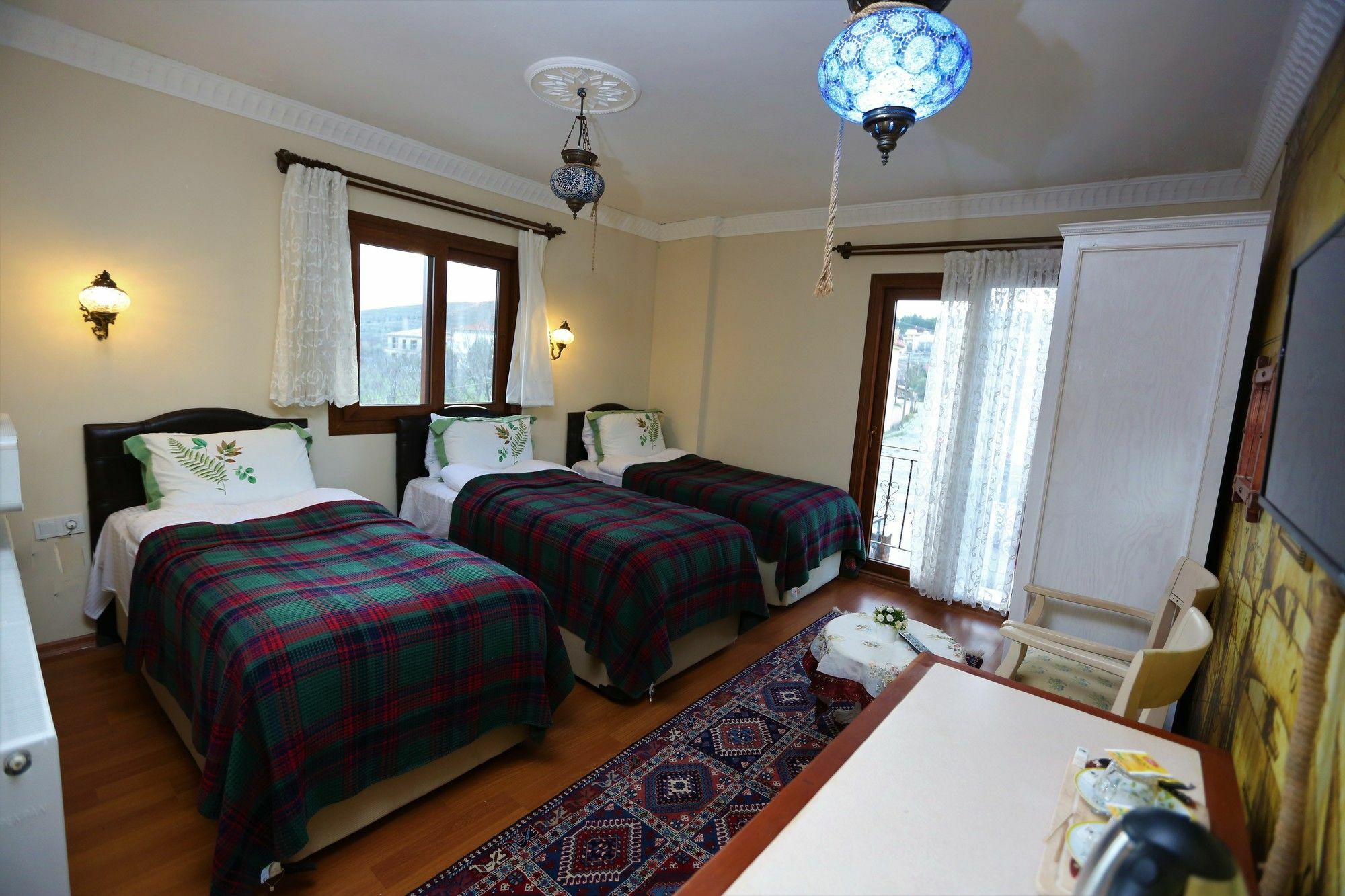 Can Efes Hotel 塞尔丘克 外观 照片