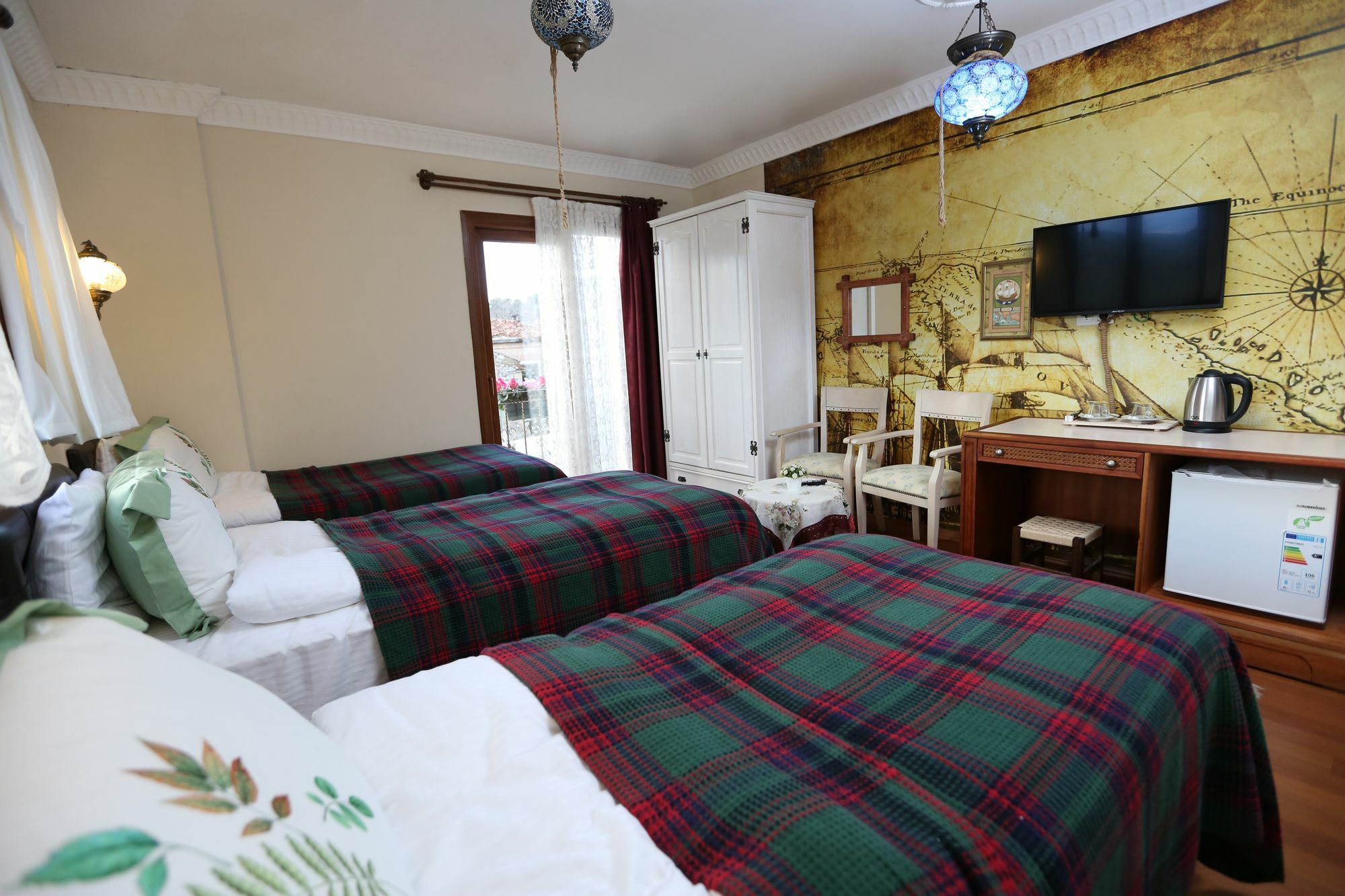 Can Efes Hotel 塞尔丘克 外观 照片