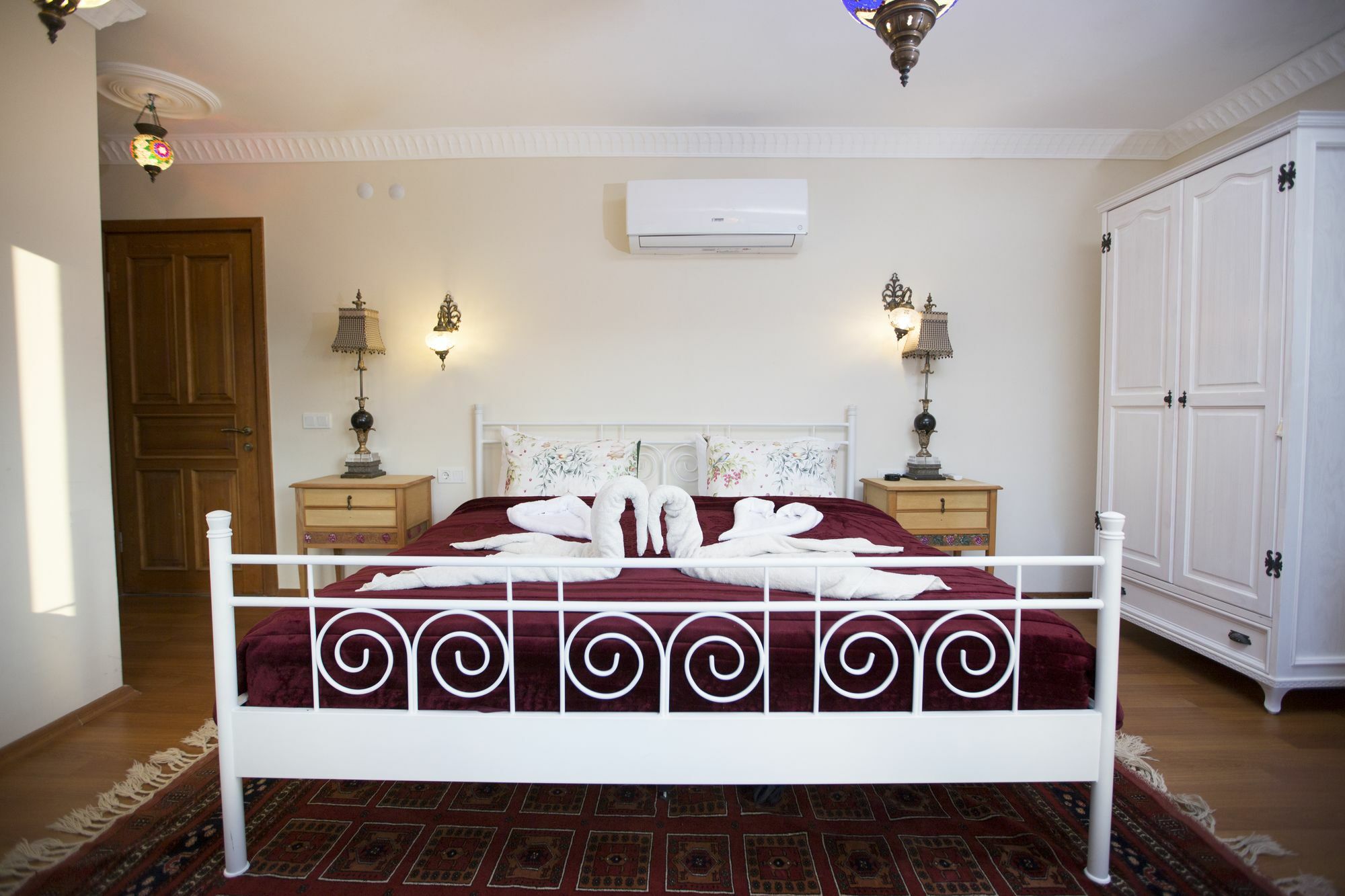 Can Efes Hotel 塞尔丘克 外观 照片